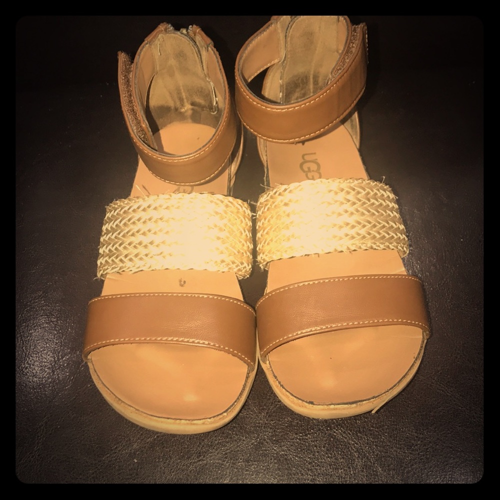 Ugg girl slipper size 12